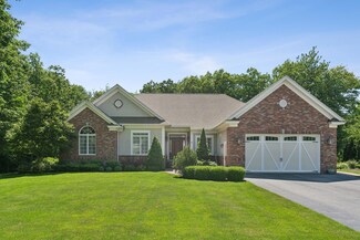 2 Mariners Cove, Scarborough, ME 04074