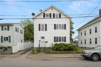 35 Laurel St, Pawtucket, RI 02860