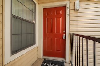 2750 Holly Hall St Unit 910, Houston, TX 77054