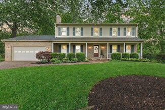 1676 Abbey Oak Dr, Vienna, VA 22182