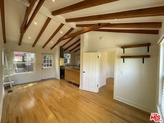 6853 1/2 W Alta Loma Terrace, Los Angeles, CA 90068