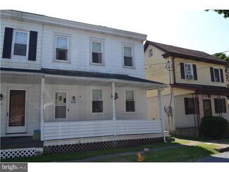 17 South St, Hamburg, PA 19526