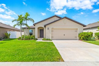 5428 Imagination Dr, Fort Pierce, FL 34947