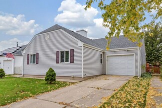 34 Afton Dr, Montgomery, IL 60538