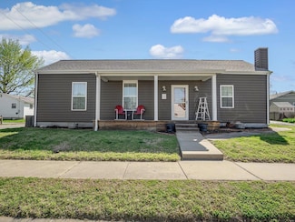 216 N Church St, Waterloo, IL 62298