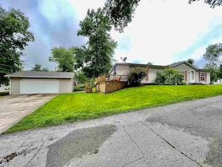 307 W Huntington St, North Webster, IN 46555