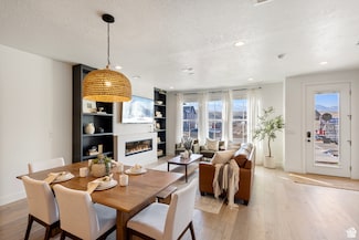 6969 W Hidden Hills Way Unit 144, West Jordan, UT 84006