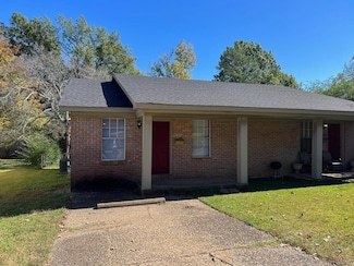 213 Oak Ln, Little Rock, AR 72205