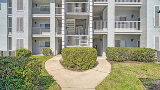 408 Cerromar Cir S Unit 330, Venice, FL 34293