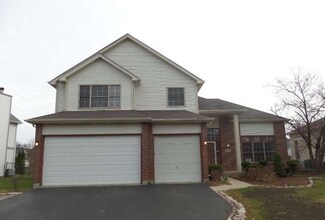 858 Bluestem Dr, Bolingbrook, IL 60440