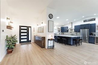2403 E Hemmi Rd, Bellingham, WA 98226
