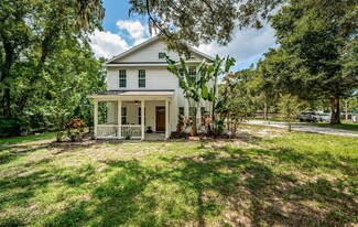 1771 Englewood Ave, Tarpon Springs, FL 34689