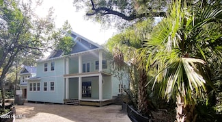 1 Red Bay Ct, Bald Head Island, NC 28461