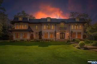 199 Whitman St, Haworth, NJ 07641