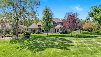 2707 Grenadier Ct, Fort Wayne, IN 46804