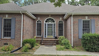 304 Amherst Dr, Tullahoma, TN 37388