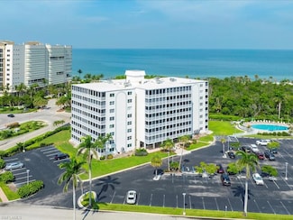 1 Bluebill Ave Unit 302, Naples, FL 34108