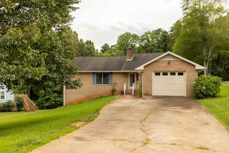 891 Turner Ashby Rd, Martinsville, VA 24112