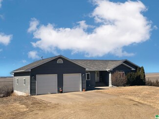 31354 Hillcrest Place, Vermillion, SD 57069