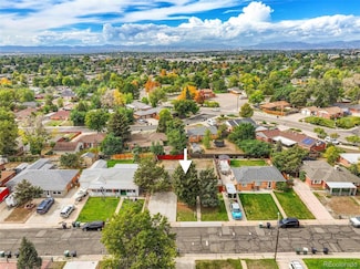 9121 Lilly Ct, Thornton, CO 80229