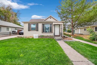 1312 1314 1316 8th Ave E, Twin Falls, ID 83301