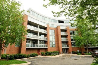1228 Emerson St Unit 504, Evanston, IL 60201