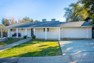 605 Overhill Dr, Redding, CA 96001