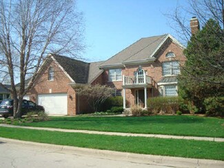 2892 Applewood Ln, Rockford, IL 61114