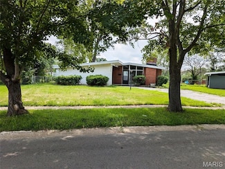 8408 Buckthorn Dr, Saint Louis, MO 63134