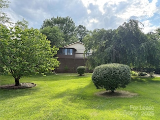 167 Hawkins Creek Rd, Hendersonville, NC 28791