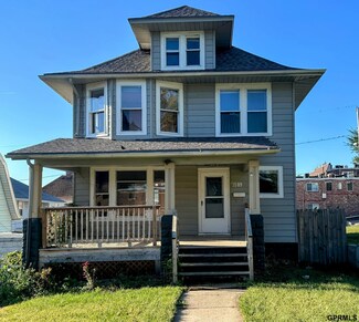 3509 Howard St, Omaha, NE 68105