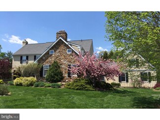207 Hedgemere Dr, Devon, PA 19333