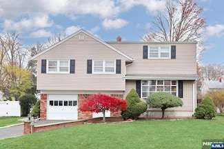 150 Lenox Ave, Dumont, NJ 07628