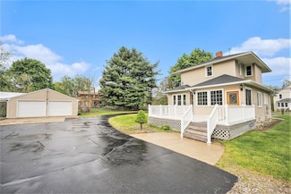5788 Comstock Ave, Kalamazoo, MI 49048