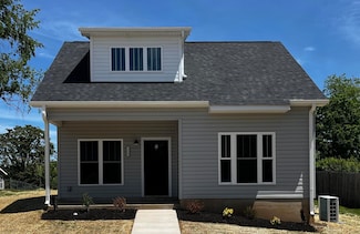 2236 Kenwood Blvd SE, Roanoke, VA 24013