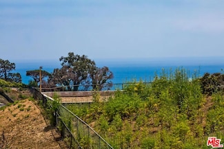 424 Lombard Ave, Pacific Palisades, CA 90272