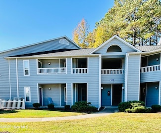 108 Breezewood Dr Unit B, Greenville, NC 27858