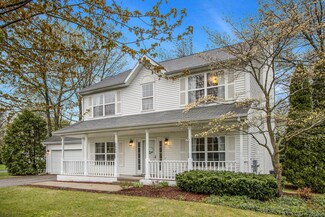 2042 Quail Run Dr, Kalamazoo, MI 49009