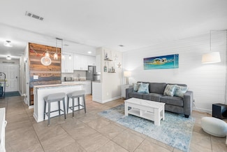 6205 Thomas Dr Unit D8, Panama City, FL 32408