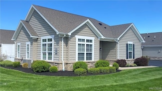 5665 Southwestern Blvd Unit 28A, Hamburg, NY 14075