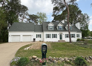 227 Donatelle St, Amery, WI 54001