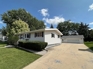 201 W Main St, Waupun, WI 53963
