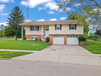 817 Dartmouth Rd, Troy, OH 45373