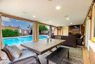 3313 W Surrey Ave, Phoenix, AZ 85029