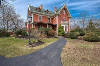 20 Chestnut St, Taunton, MA 02780