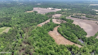 2516 Register-Sutton Rd, Rose Hill, NC 28458