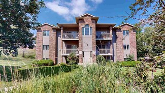 467 N 1st Ave, Iowa City, IA 52245