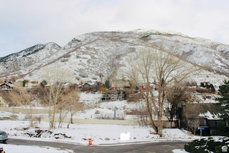 7657 Avondale Dr, Cottonwood Heights, UT 84121