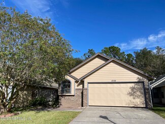 8769 Pinevalley Ln, Jacksonville, FL 32244