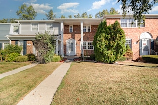 24750 Olde Orchard St Unit 160, Novi, MI 48375